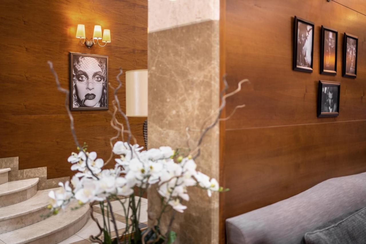 Cityhotel Kyiv Exterior photo