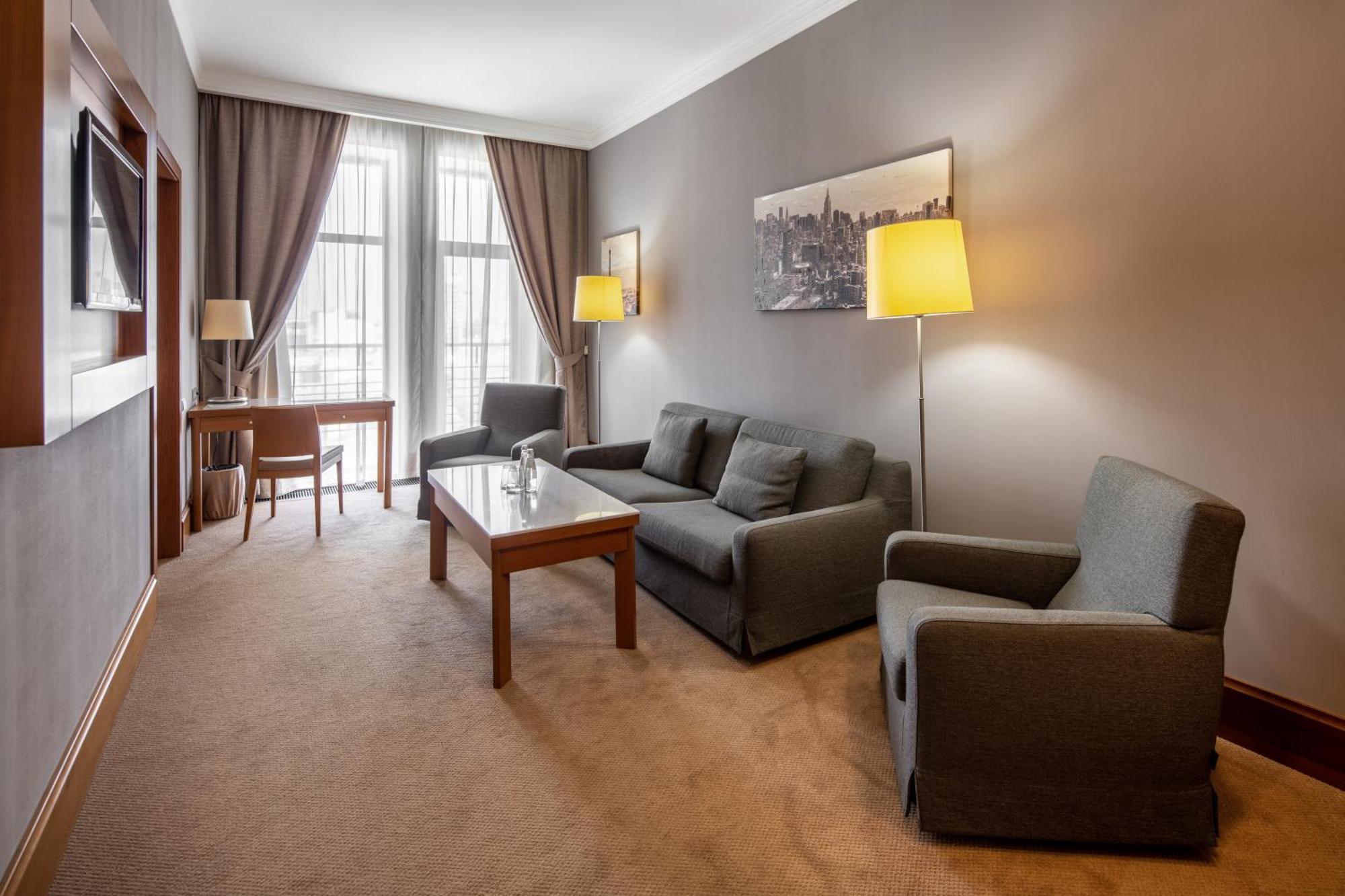 Cityhotel Kyiv Room photo