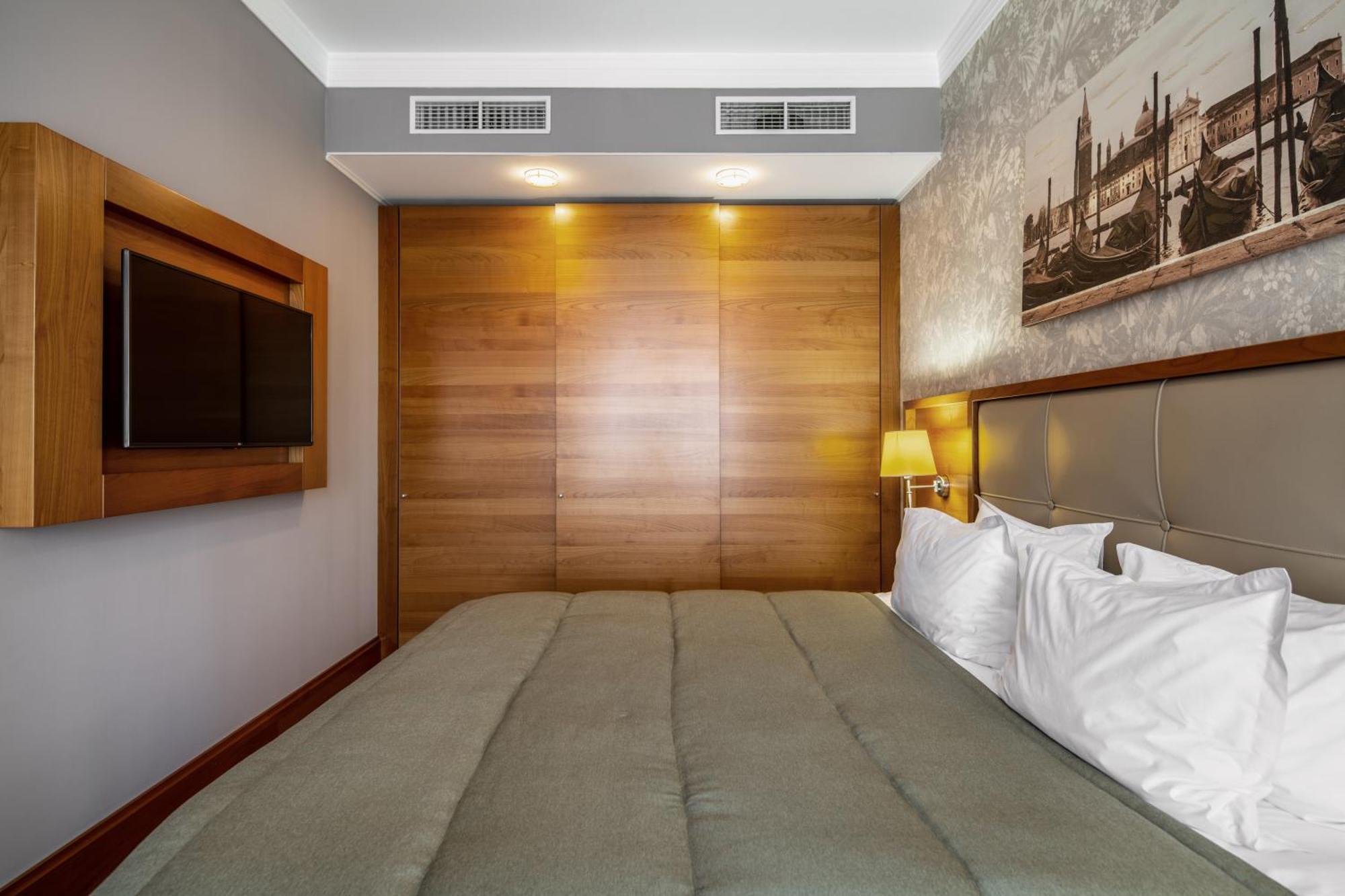 Cityhotel Kyiv Room photo