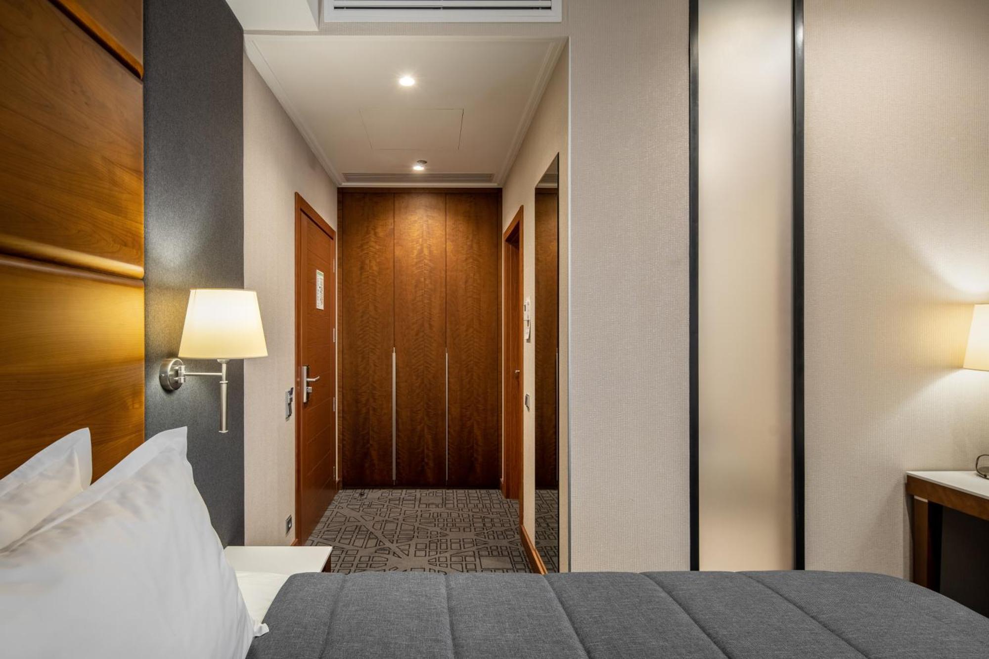 Cityhotel Kyiv Room photo